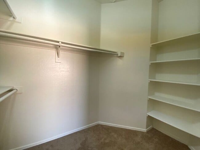 Building Photo - 3096 E Pinto Valley Rd