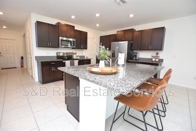 Building Photo - 2767 Red Egret Dr