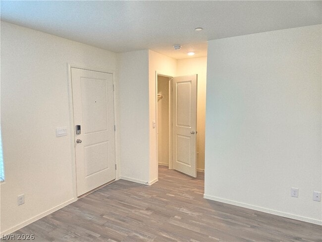 Building Photo - 6079 Cosmos Gdn St