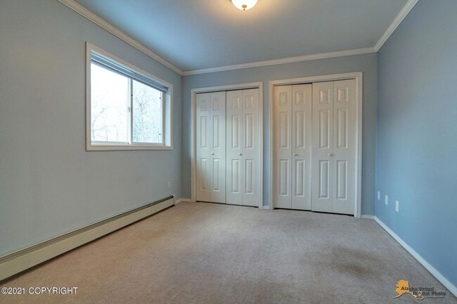 Building Photo - BEAUTIFUL, FULLY UPDATED SINGLE FAMILY HOM...