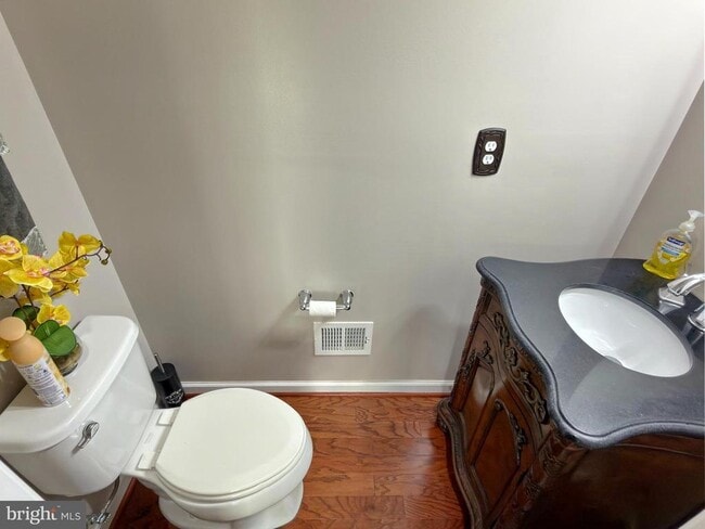 Building Photo - 2711 Coppersmith Pl