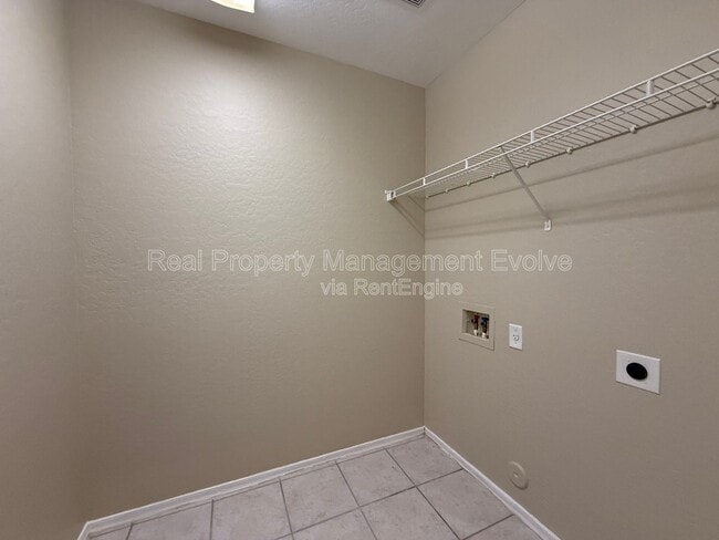 Building Photo - 2006 N 106th Ave