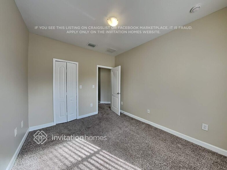 Building Photo - 15050 SW 9th Terrace