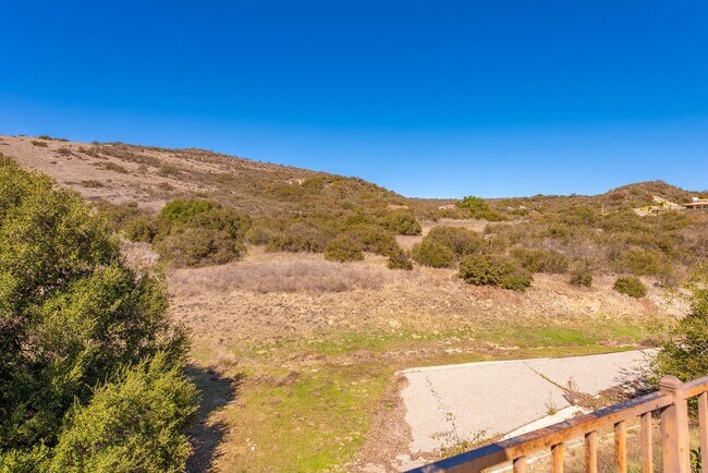 Building Photo - 2663 Yellowwood Dr