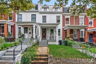 Building Photo - 3 Bed 2.5 Bath - Eckington Rowhouse - Move...