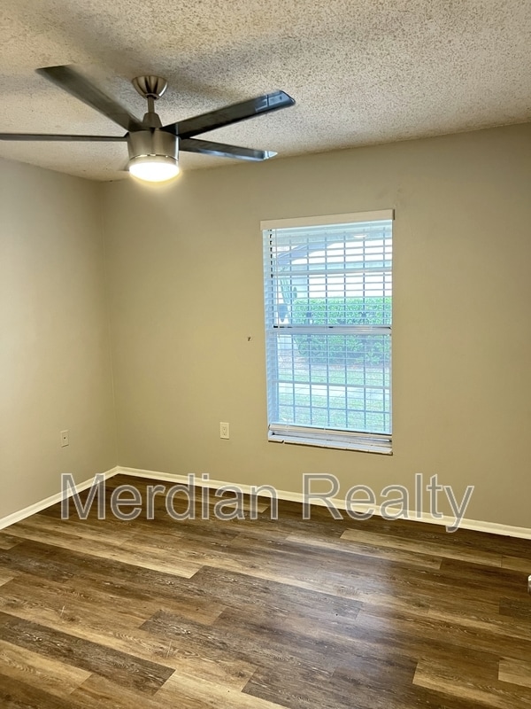 Building Photo - 2801 Willow Run