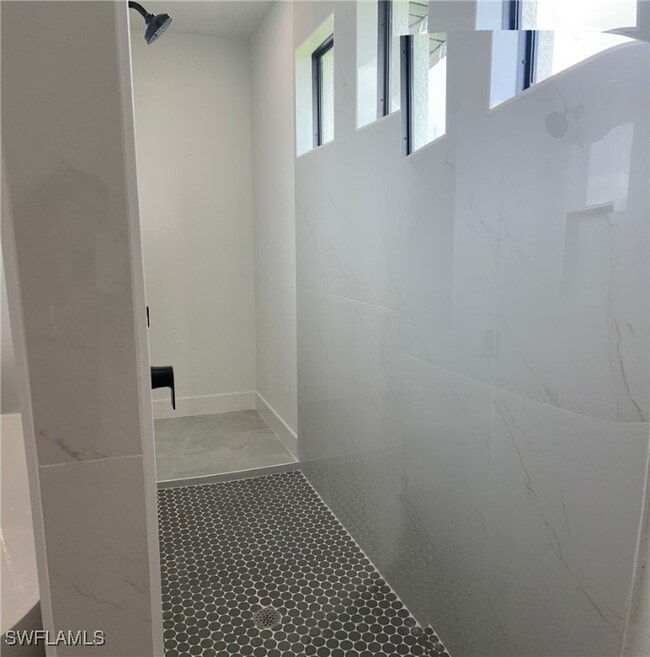 Building Photo - 804 NW 36th Pl