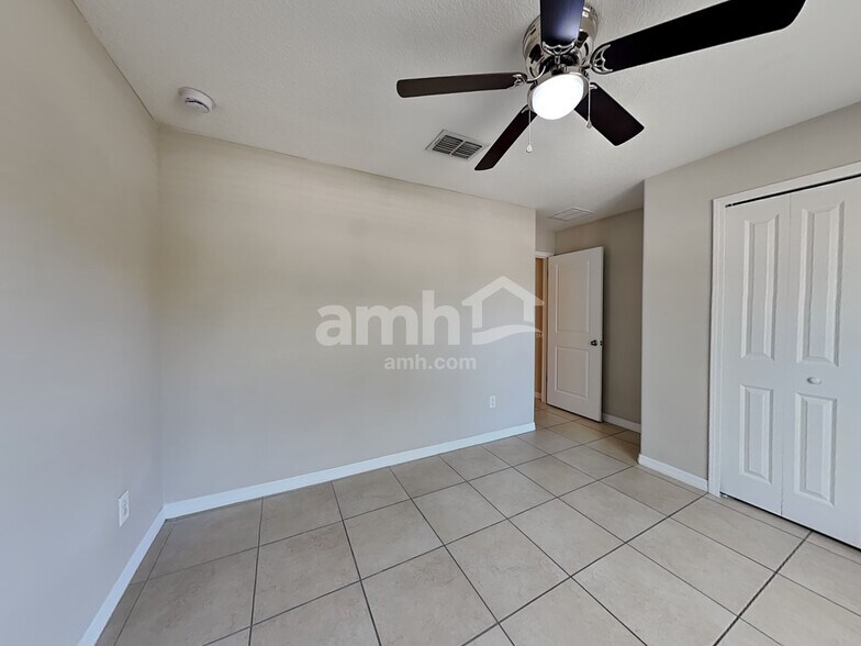 Building Photo - 10116 Carloway Hills Dr