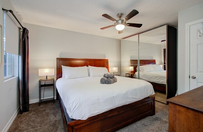 Building Photo - 11102 Hillcroft St