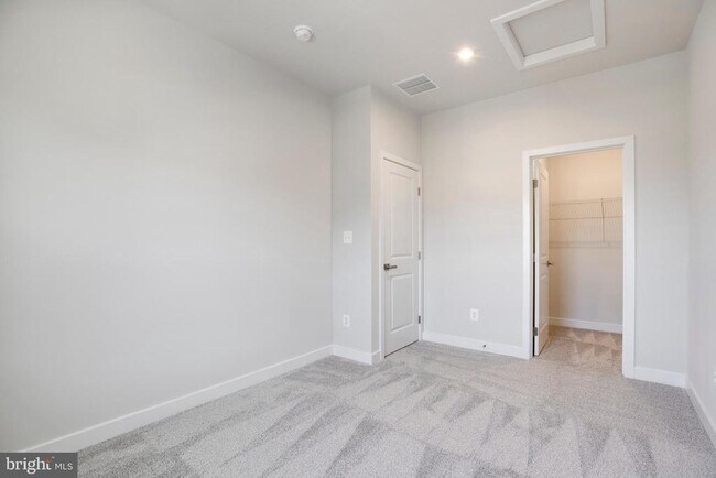 Building Photo - 4504 Dandelion Lp