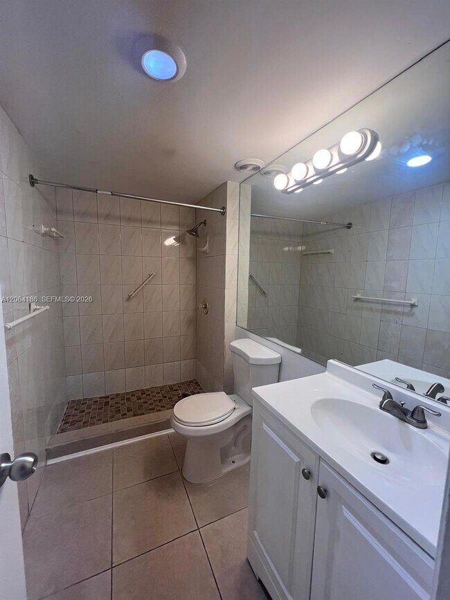Building Photo - 6861 SW 147th Ave