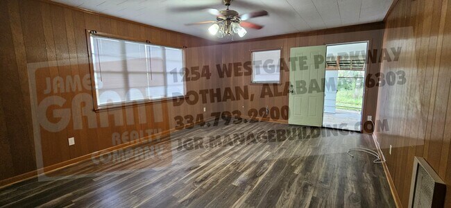 Building Photo - 4474 E Cottonwood Rd