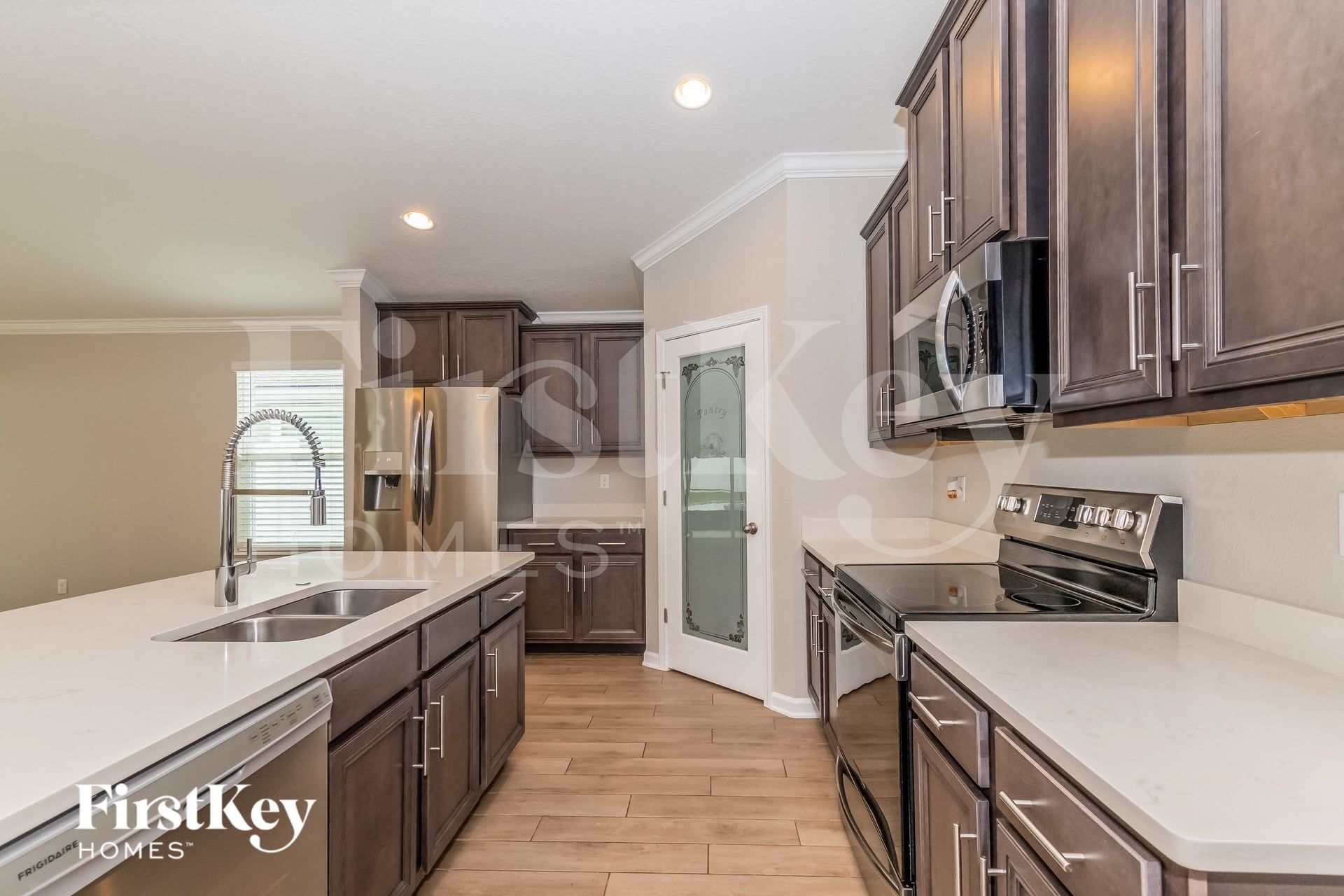 Building Photo - 10112 Bengal Fox Dr