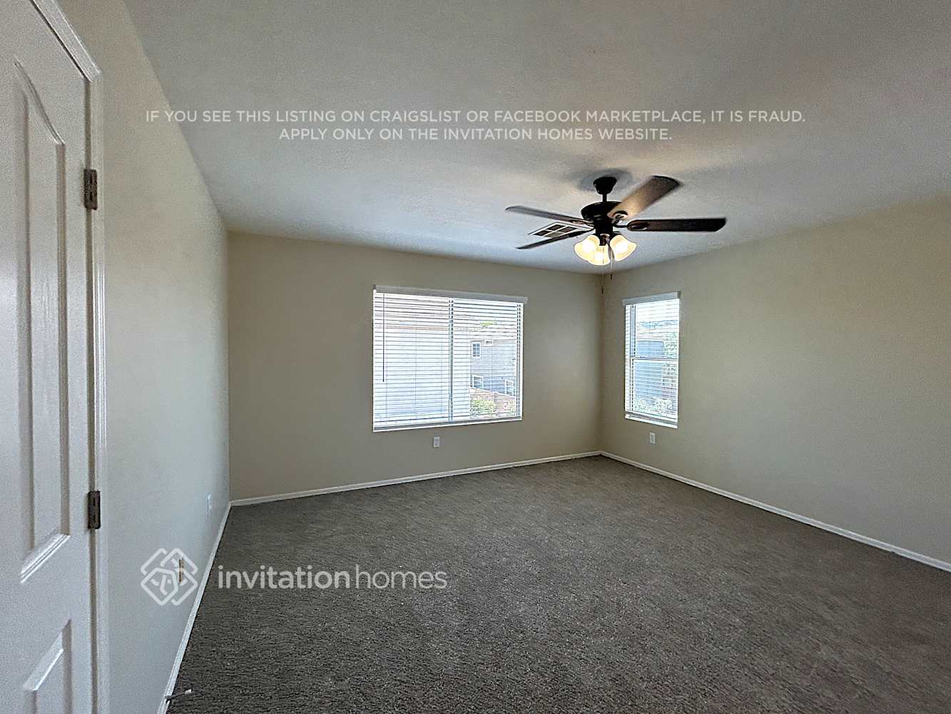 Building Photo - 7421 S 40th Ln