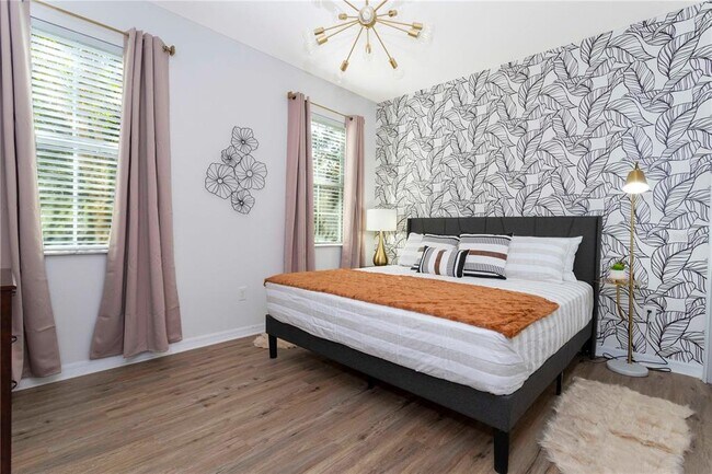 Building Photo - 650 Las Fuentes Dr