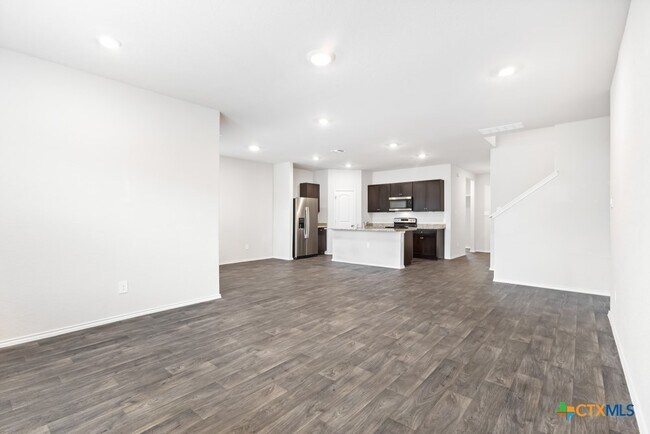 Building Photo - 840 Nodding Nixie