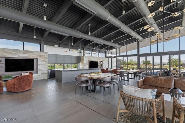 Building Photo - 10927 White Clay Dr