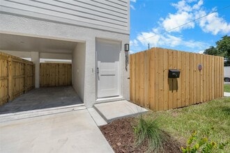 Building Photo - 505 43rd St S