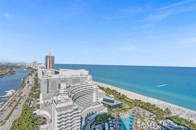 Building Photo - 4401 Collins Ave