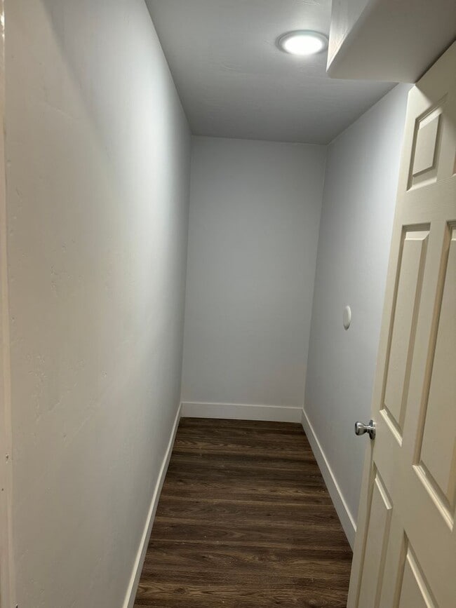 Building Photo - 2958 W Graham Lp