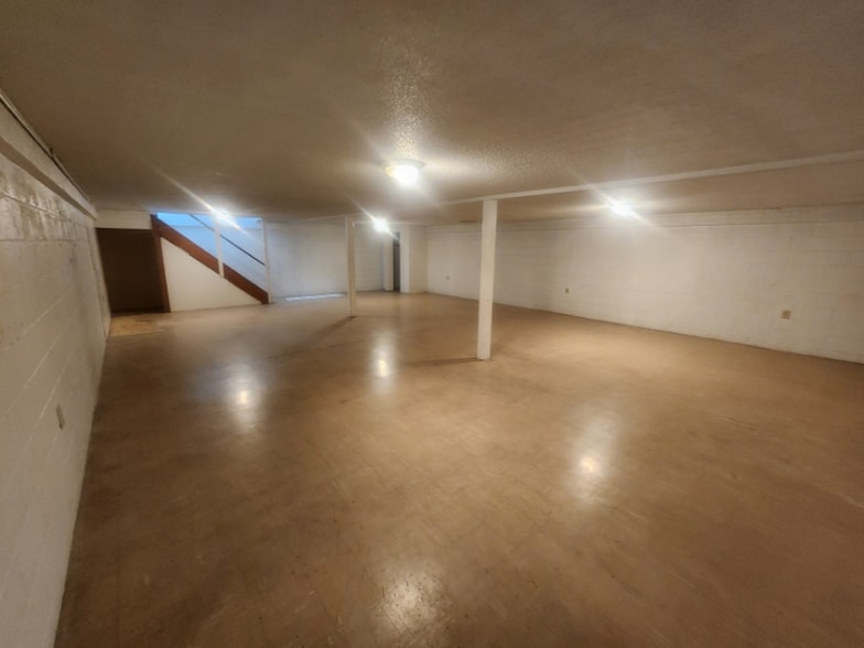 Building Photo - 8616 Edgemere Blvd