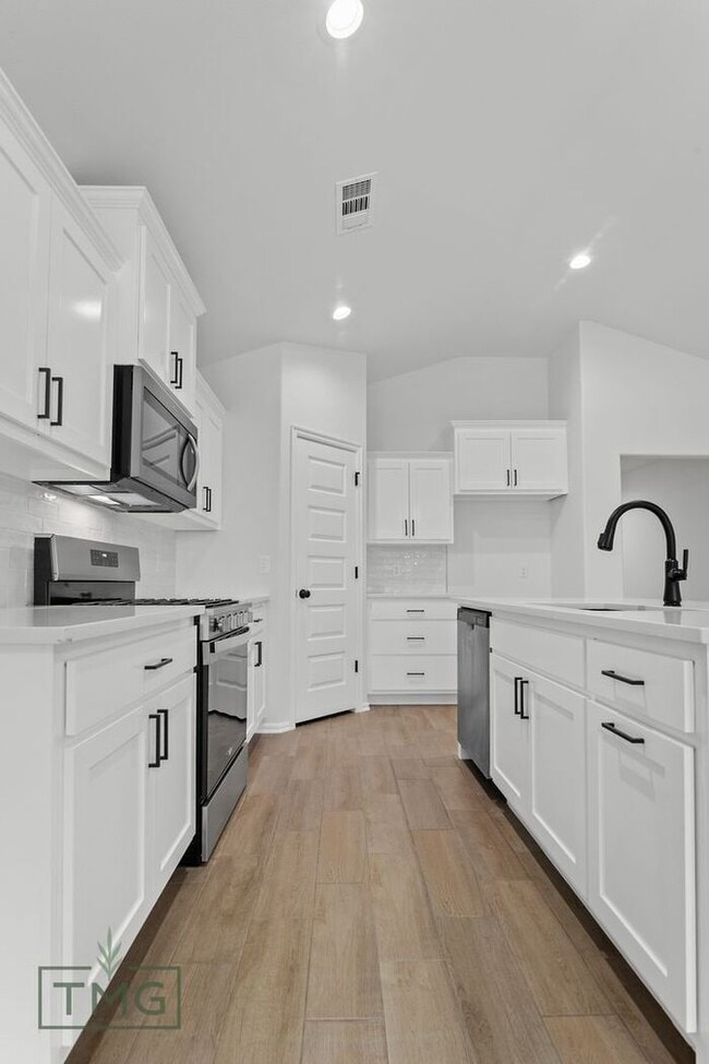 Building Photo - Brand New 4 Bedroom Home In Owasso