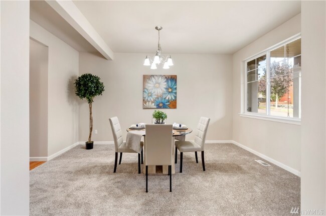 Building Photo - 1548 Farina Lp SE