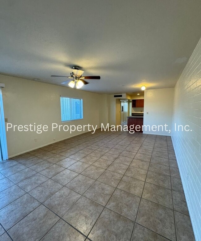 Building Photo - 2525 N Alvernon Way