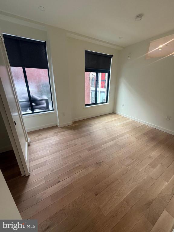 Building Photo - 1128 Walnut St