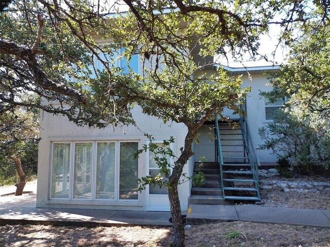 Building Photo - 525 Northwood Hills Dr