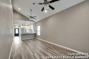 Building Photo - 1303 Lombrano St