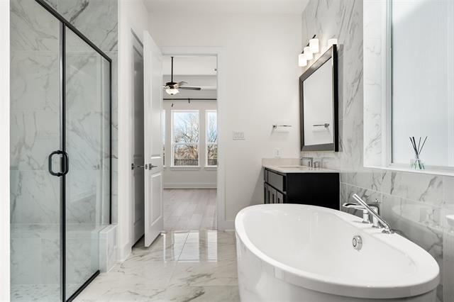 Building Photo - 1161 Rochester Pl