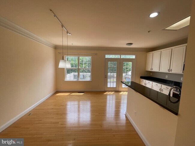 Building Photo - 23429 Clarksridge Rd
