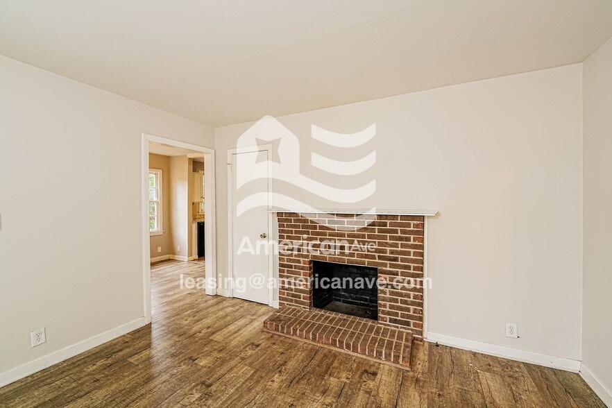 Building Photo - 201 Ridgewood Ave