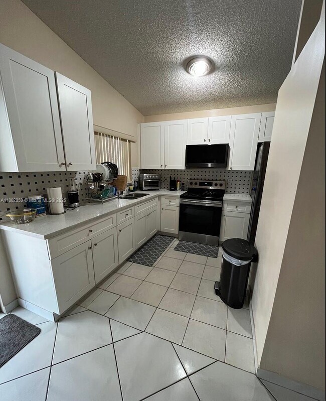 Building Photo - 9287 NW 120th Terrace