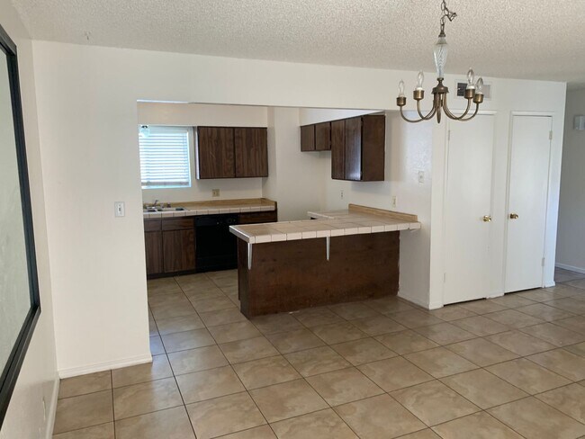 Building Photo - 2624 Kilcarey Ct