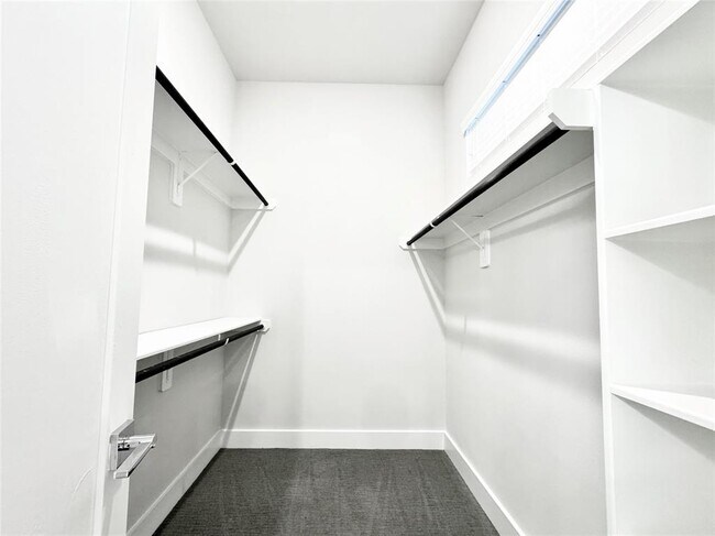 Building Photo - 5815 Fairdale Ln