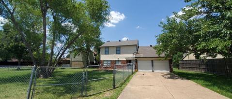 Building Photo - 2301 Sweetbriar Ct
