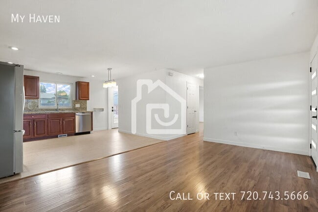 Building Photo - 1742 W 56th Ave