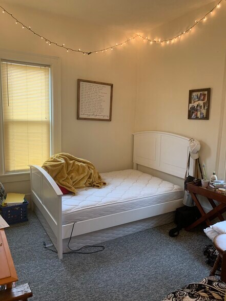 Building Photo - 446 Summit Ave