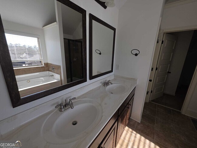 Building Photo - 2183 Trinity Grove Ct