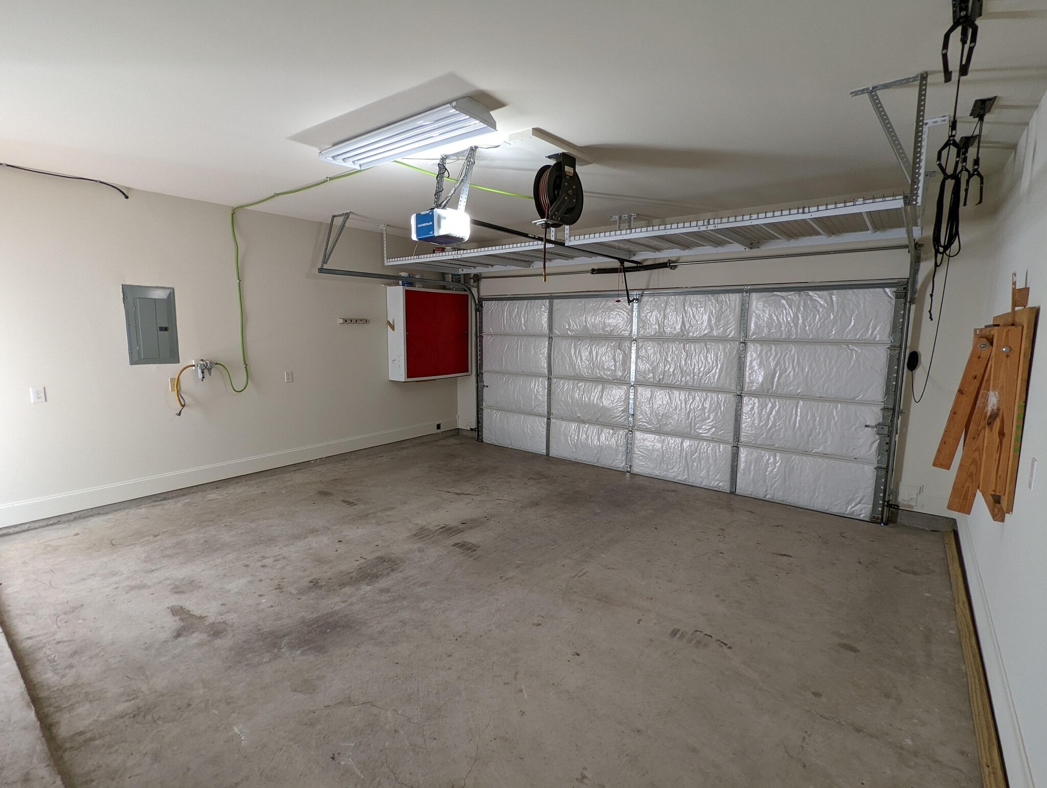 Building Photo - 722 E 29th St