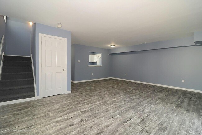 Building Photo - 207 E Winged Foot Ct