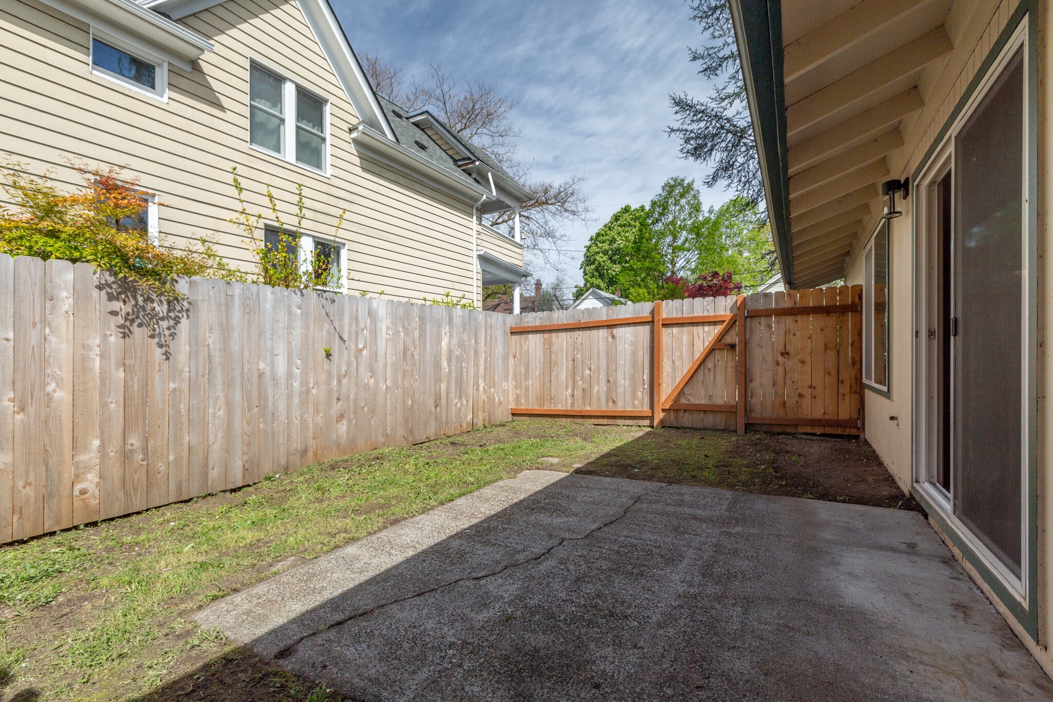 Building Photo - 2531 SE 27th Ave