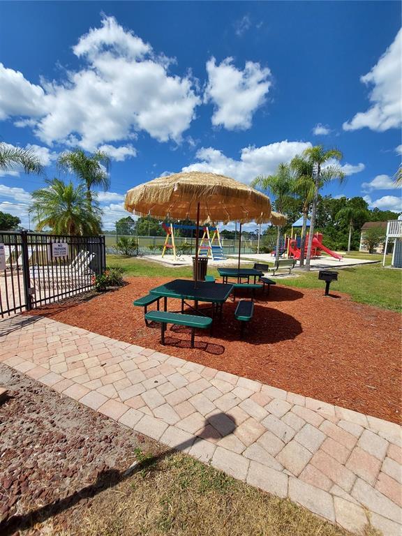 Building Photo - 2027 Royal Bay Blvd