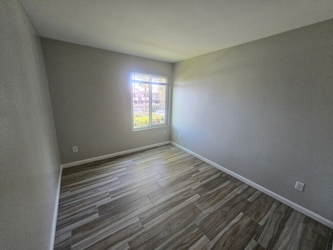 Building Photo - 3454 Castle Glen Dr
