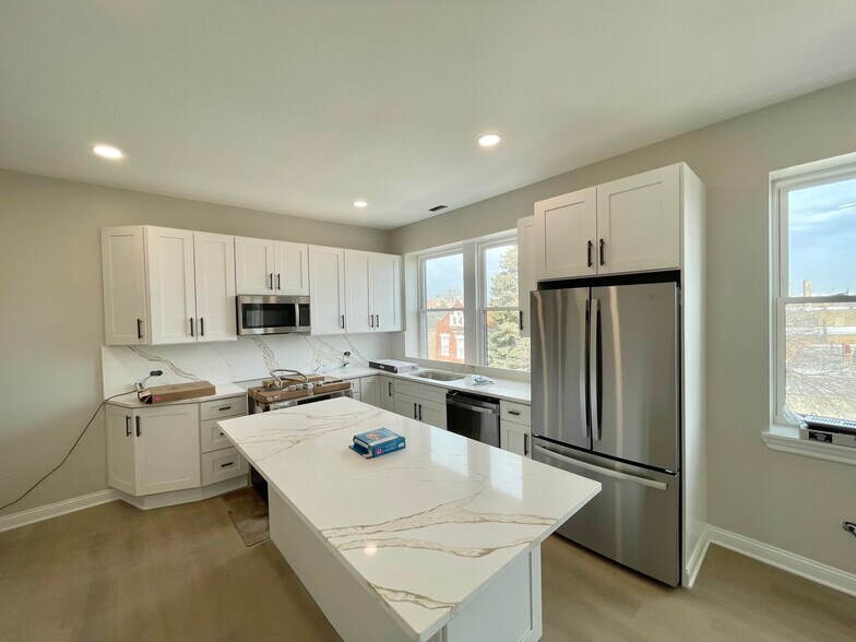 Building Photo - 3600 W 26th St