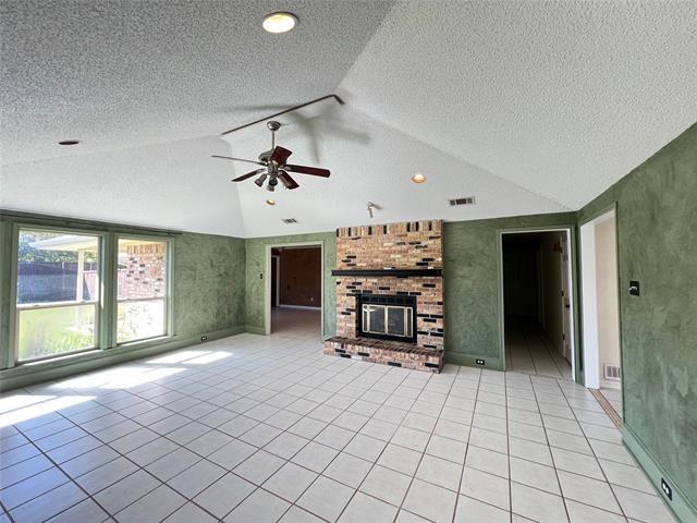 Building Photo - 2312 Blue Cypress Dr