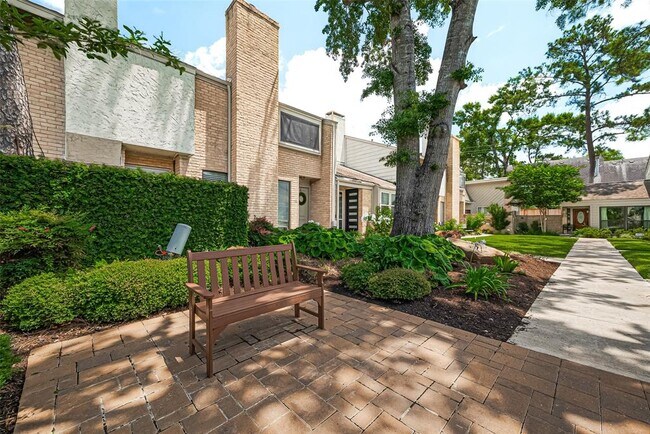 Building Photo - 12625 Memorial Dr