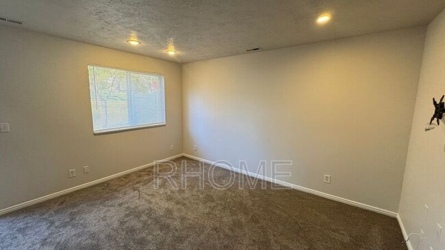 Building Photo - 6892 Florentine Way